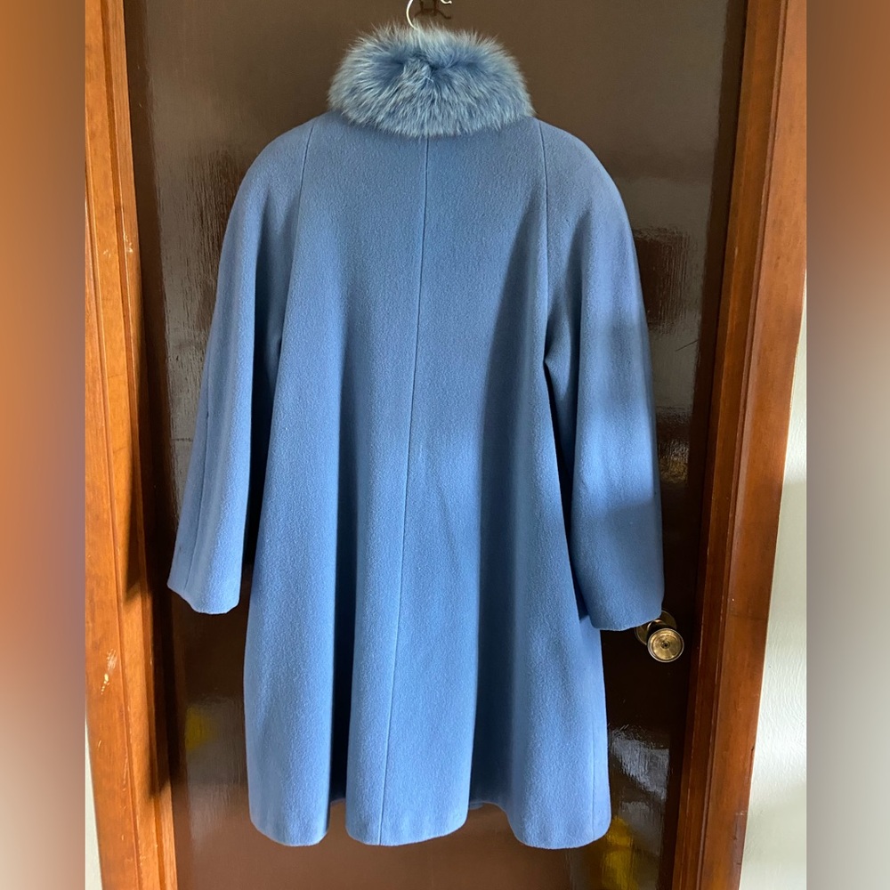Vintage Light Blue Wool Winter Coat with Fox Fur Collar - Picture 2 of 6